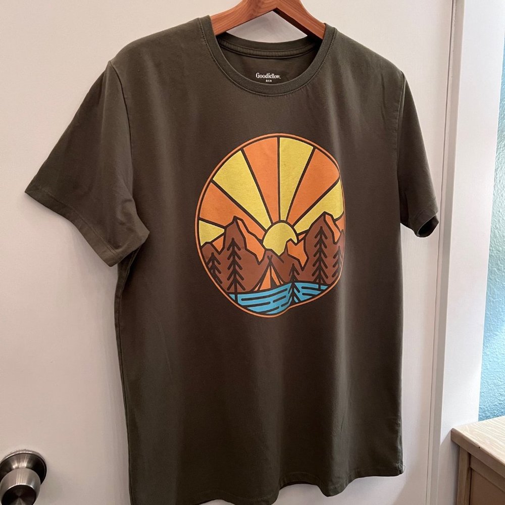 Goodfellow Sunburst Men's T-Shirt - Dark Green